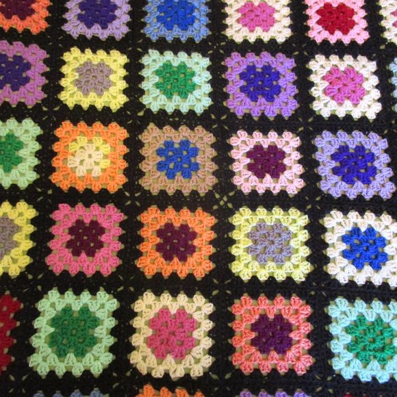 Huge Granny Squares Hand Crochet Afghan Bedspread Blanket Wool - Picture 5 of 12